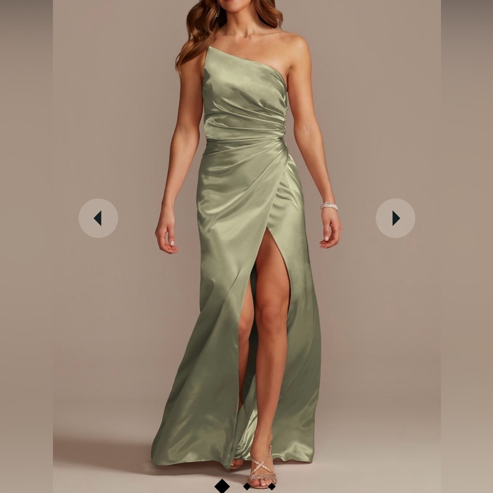 David’s Bridal Galina Signature Dress